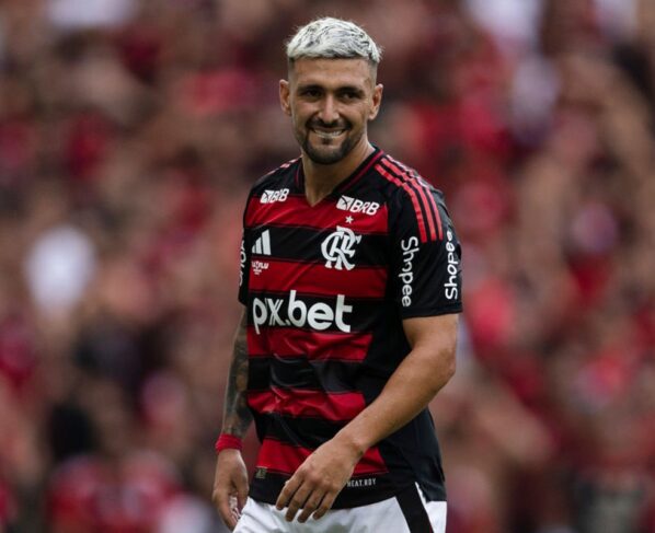 Gerson deixou o campo chorando
