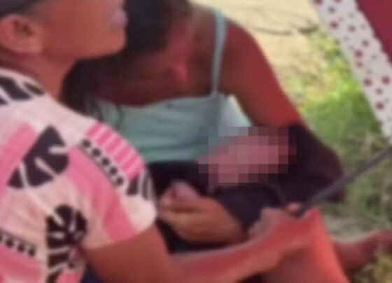 Imagem colorida, Mãe dá à luz em calçada em Aracaju e bebê nasce em bom estado de saúde - Metrópoles