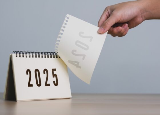 imagem colorida de calendário -Metrópoles