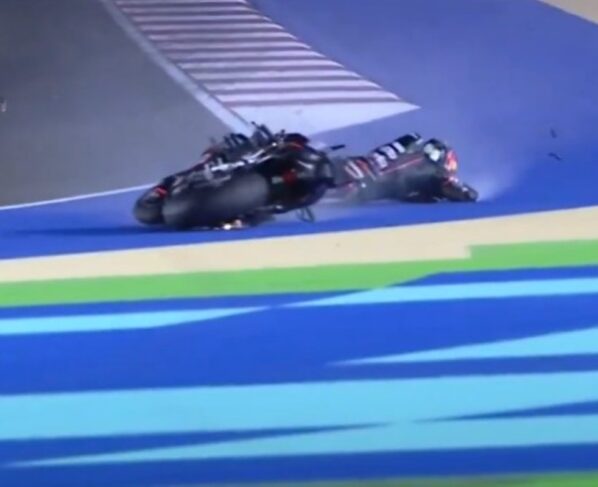 Foto colorida de Jorge Martín, campeão da Moto GP, após acidente no Catar - Metrópoles