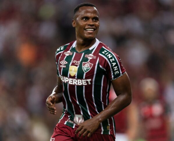 Imagem colorida de Jhon Arias, do Fluminense- Metrópoles